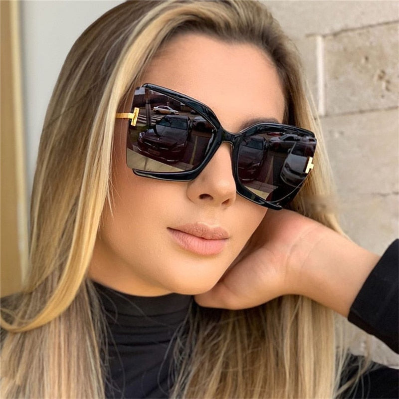 Luxe Vybes Stunning Sunglasses (4.9 ⭐⭐⭐⭐⭐ 2,411 REVIEWS)